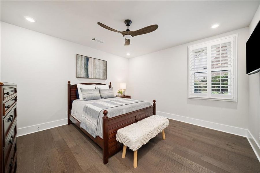 Furnished interior view inside a new home in Manning on the Square, Alpharetta (Image 31).