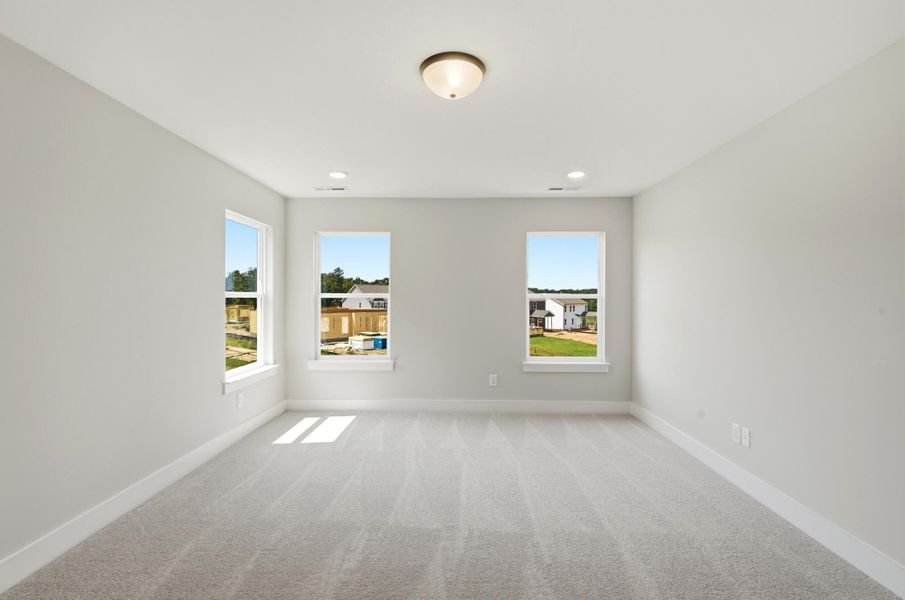 Spacious, unfurnished interior of a new home in Waterford Commons, Rock Hill (Image 40).