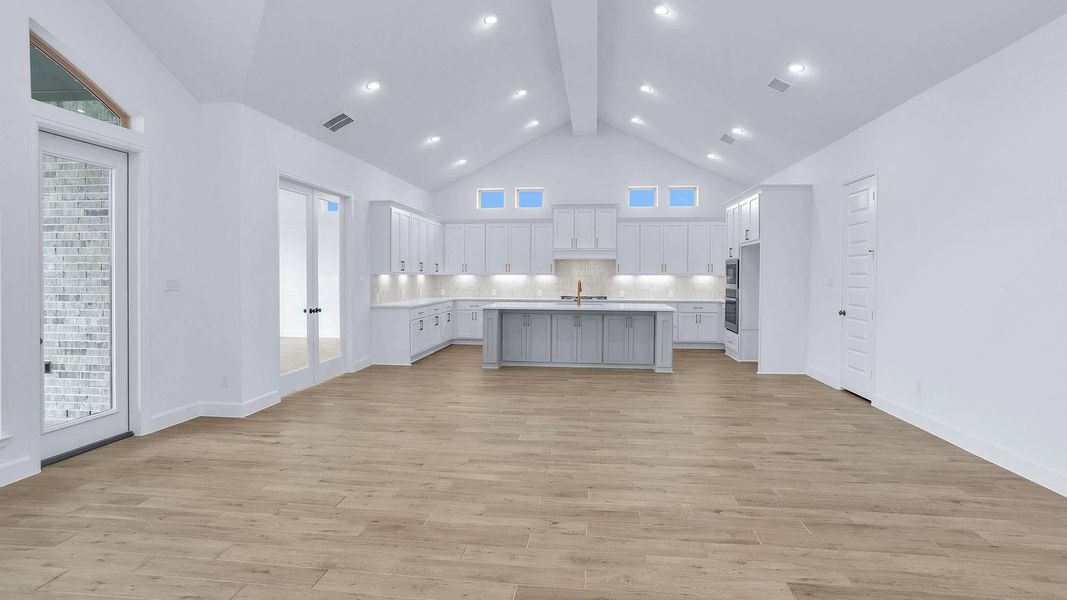 Spacious, unfurnished interior of a new home in Escondido 80', Magnolia (Image 11). Spacious, unfurnished interior of a new home in Escondido 80', Magnolia (Image 11).