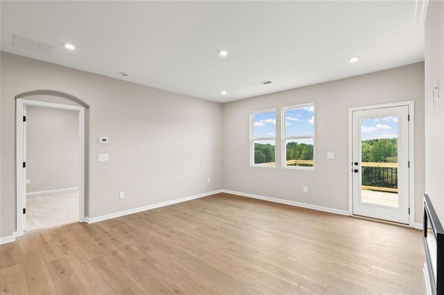 Spacious, unfurnished interior of a new home in Villas at Gold Creek, Dawsonville (Image 31).