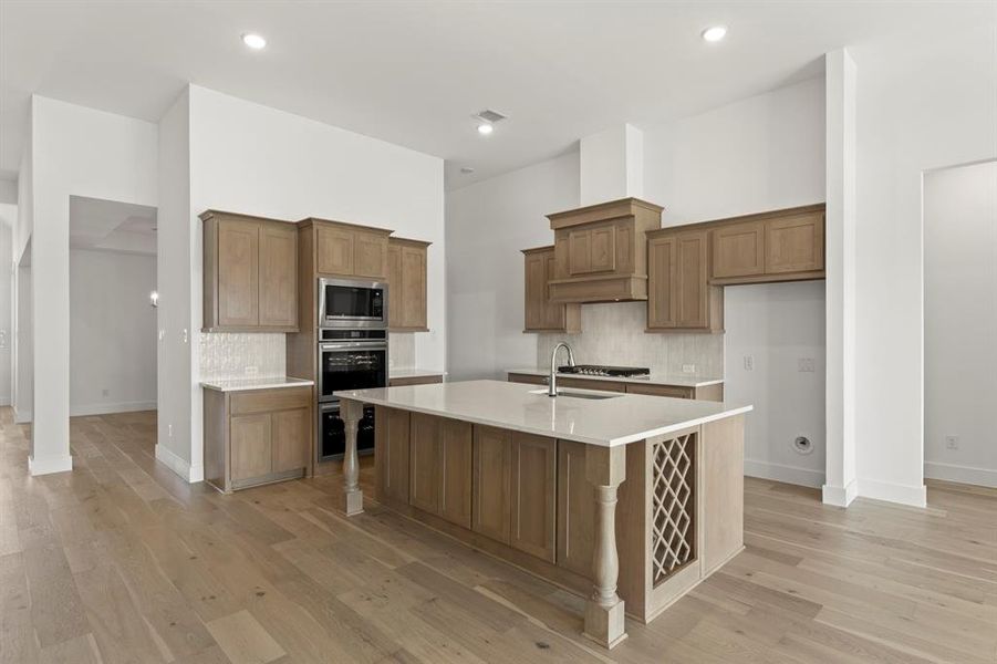 11. 9825 Aiken - Kitchen (2) 11. 9825 Aiken - Kitchen (2)