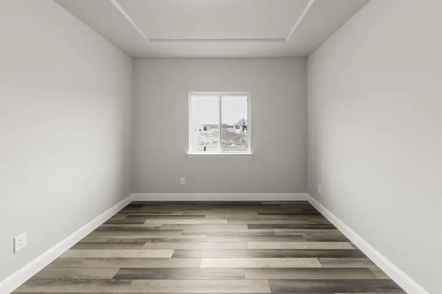 Representative unfurnished interior of a home built from the Fairmont by Pacesetter Homes in Sutton Fields, Celina (Image 17).