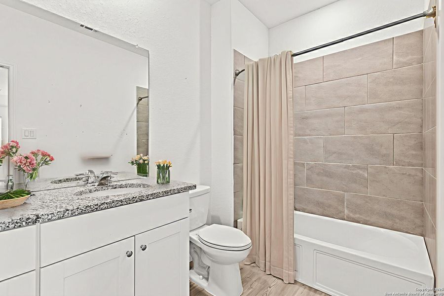 Furnished interior view inside a new home in , Bulverde (Image 9).