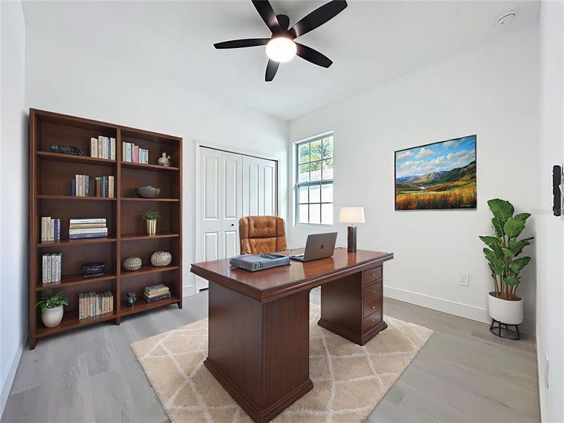 Furnished interior view inside a new home in , Orlando (Image 9).