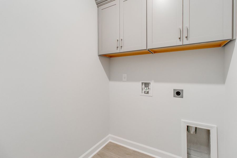 Spacious, unfurnished interior of a new home in Pebble Branch, Chapin (Image 30).