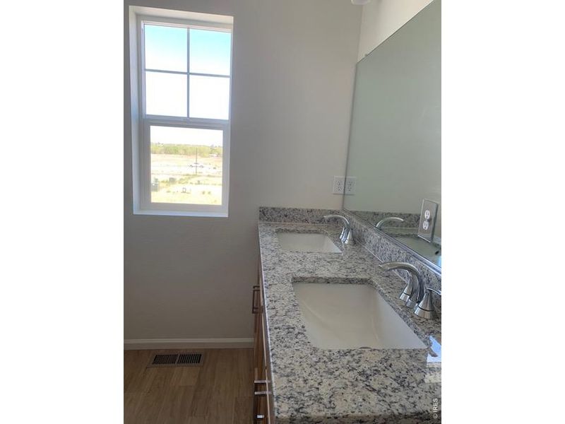 Image 21 of a home in .