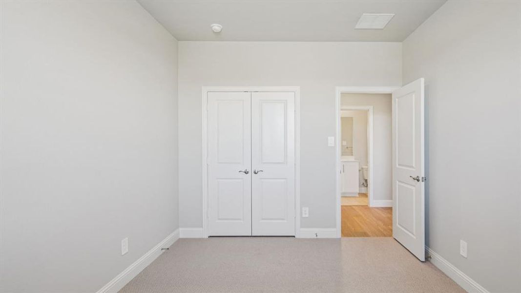 Photo is not of the actual home, but is an inspirational photo of builder’s model home and may depict options, furnishings, and/or decorator features that are not included.