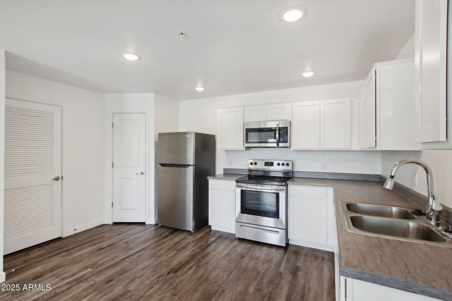 12945 W Greenway Rd h108-007 12945 W Greenway Rd h108-007