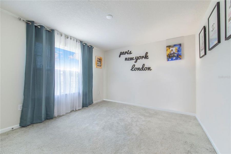 Spacious, unfurnished interior of a new home in , Winter Haven (Image 16).