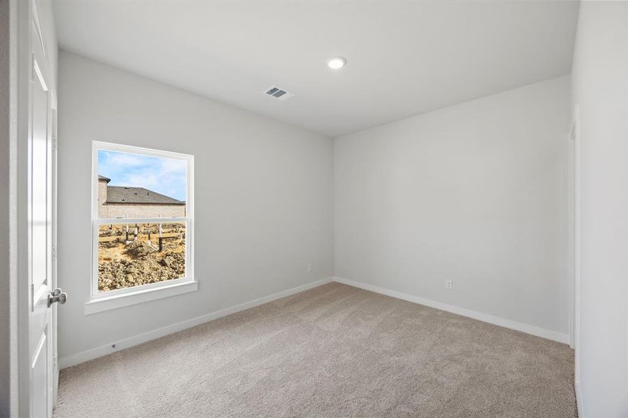 Spacious, unfurnished interior of a new home in Overland Grove, Forney (Image 15).