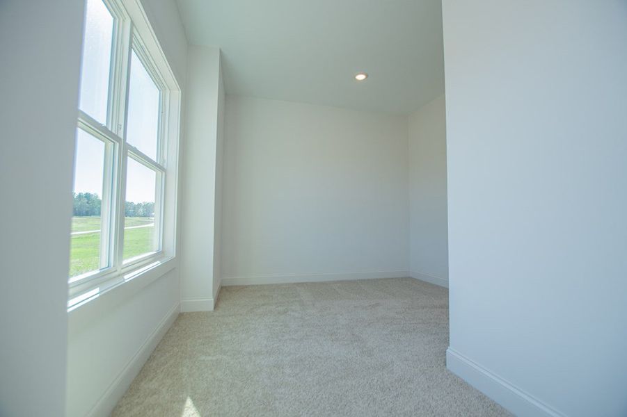 Spacious, unfurnished interior of a new home in The Reserve at Red Oaks, Carrollton (Image 30).