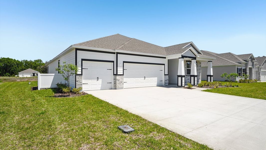 Representative exterior photo of a completed home built from the Naples by Maronda Homes in Winding River, St. Marys, GA (Image 27). Representative exterior photo of a completed home built from the Naples by Maronda Homes in Winding River, St. Marys, GA (Image 27).