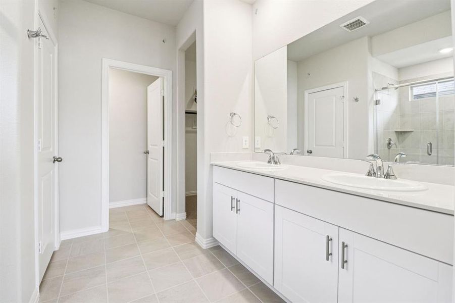 Furnished interior view inside a new home in Trails of Lavon - Signature Series, Lavon (Image 11). Furnished interior view inside a new home in Trails of Lavon - Signature Series, Lavon (Image 11).