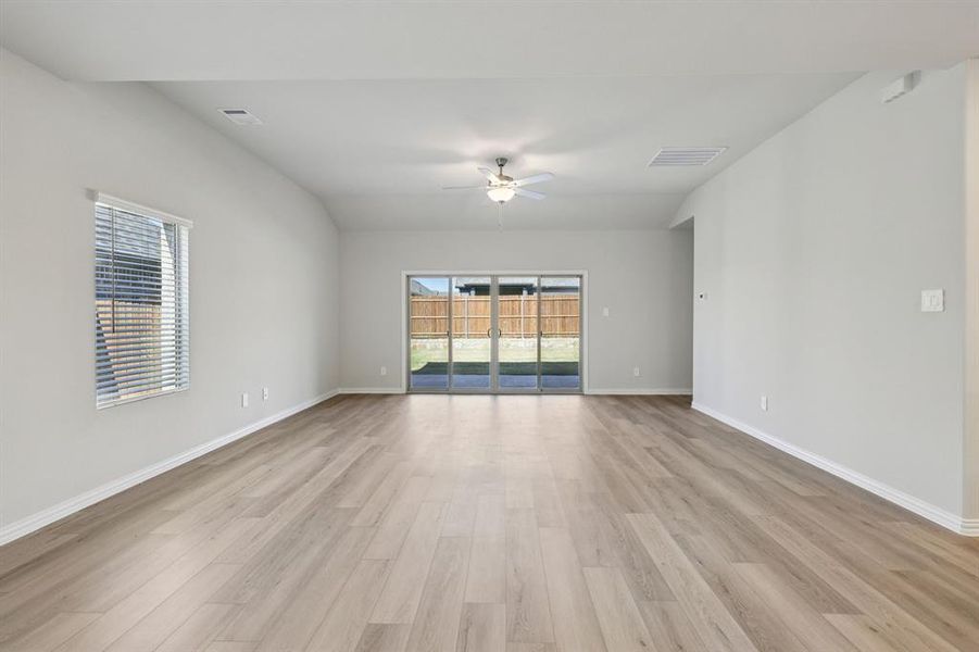 Spacious, unfurnished interior of a new home in Southridge - Signature Series, McKinney (Image 24). Spacious, unfurnished interior of a new home in Southridge - Signature Series, McKinney (Image 24).