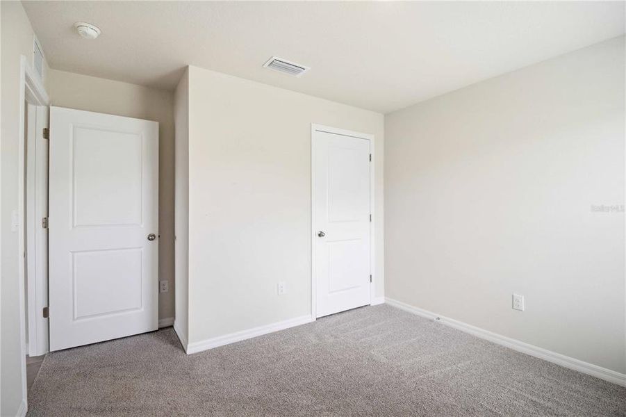 Spacious, unfurnished interior of a new home in Mandarin Grove, Palmetto (Image 47).
