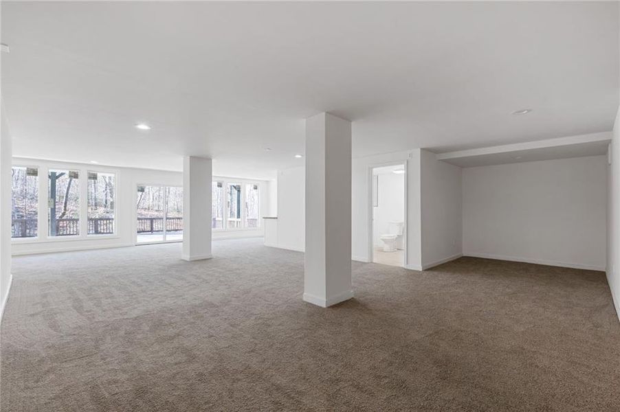 Spacious, unfurnished interior of a new home in , Gainesville (Image 56).