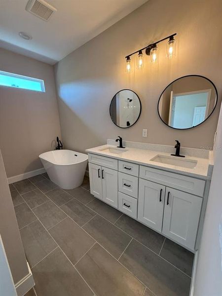 Furnished interior view inside a new home in , Ocala (Image 10).