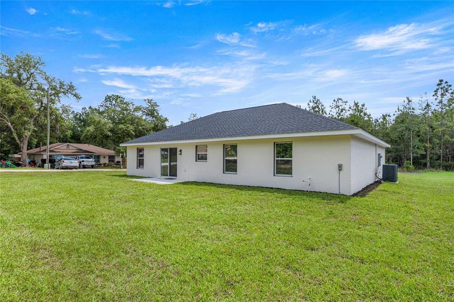 Exterior details and patio area of a home in , Ocala (Image 21).
