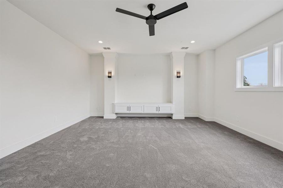 Spacious, unfurnished interior of a new home in , Dallas (Image 25).
