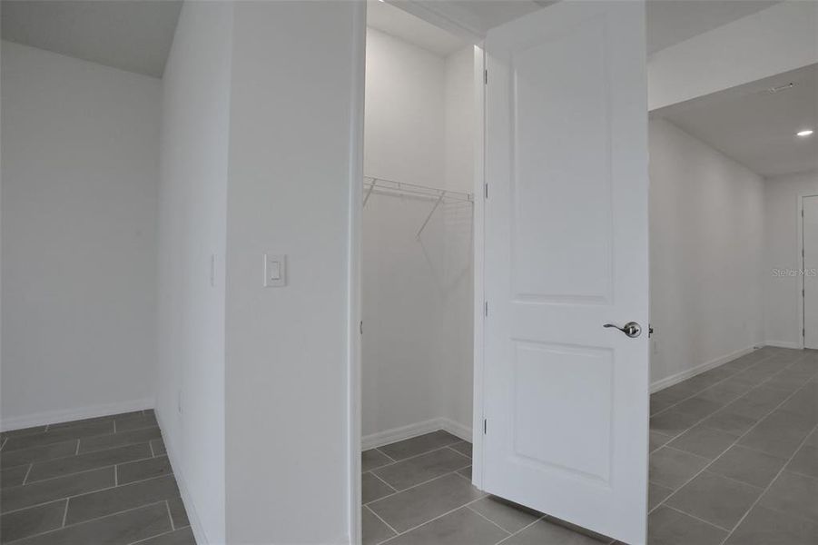 Spacious, unfurnished interior of a new home in Turnleaf, Punta Gorda (Image 9).