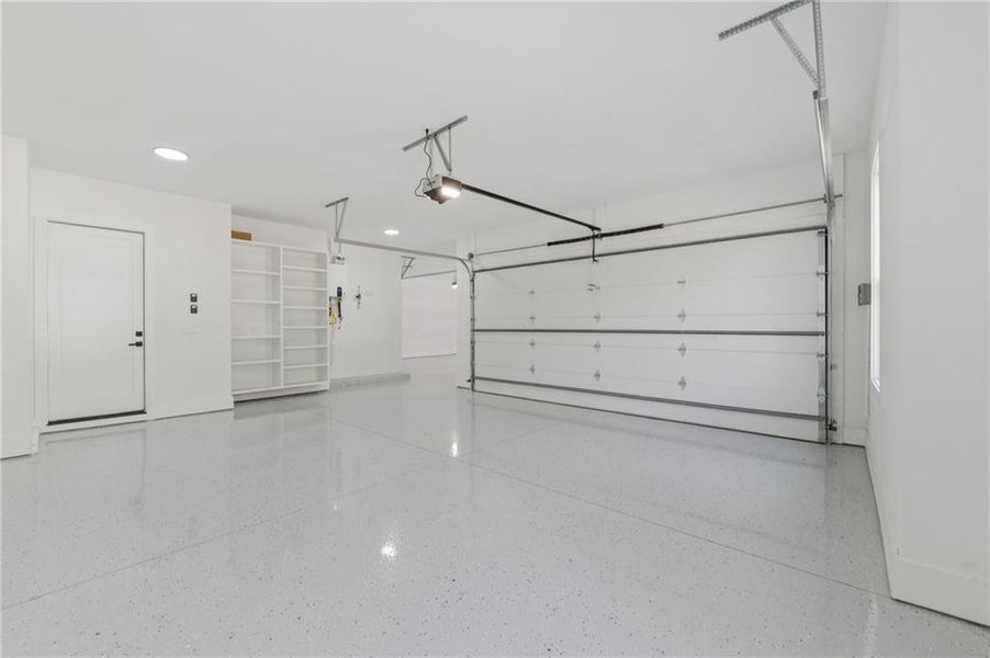 Spacious, unfurnished interior of a new home in , Grayson (Image 33).