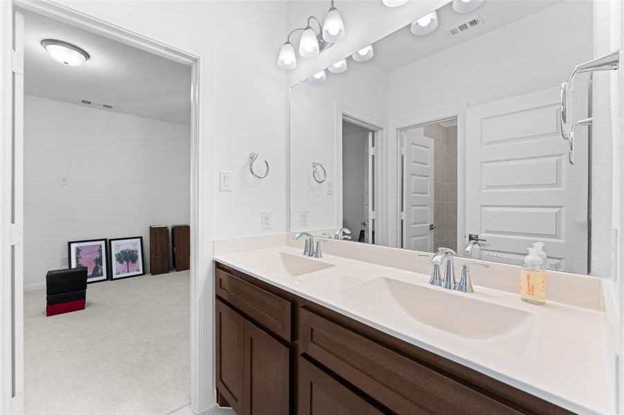 Secondary Bathroom Upstairs Secondary Bathroom Upstairs