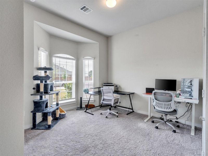 Image 36 of a home in Sunterra. Image 36 of a home in Sunterra.