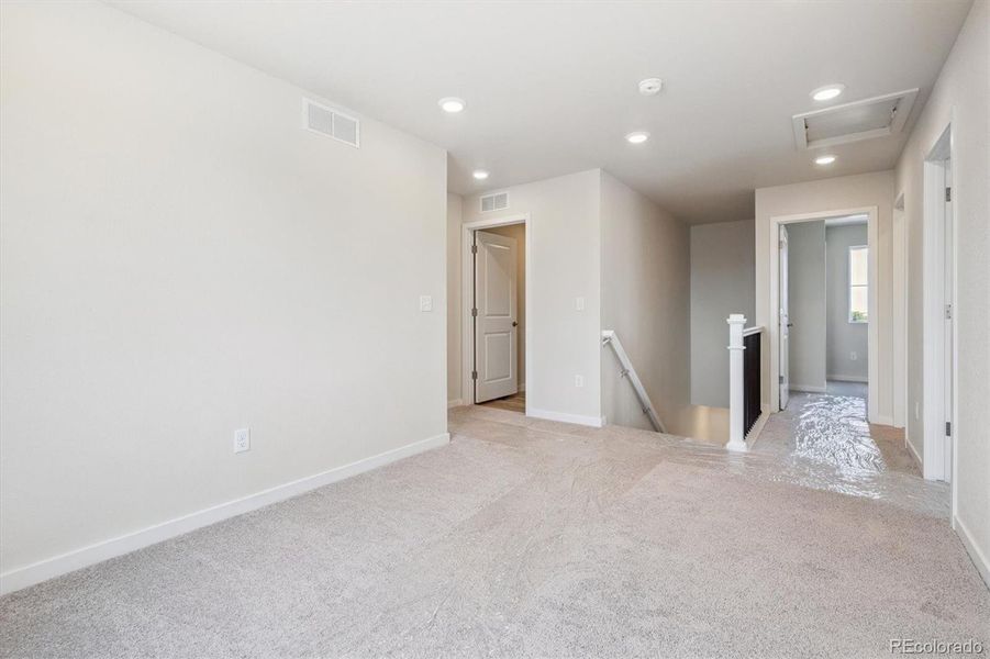 Spacious, unfurnished interior of a new home in Farmlore, Brighton (Image 13).