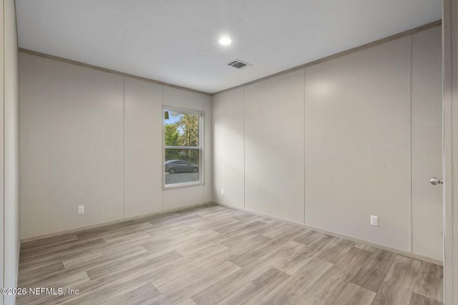 Spacious, unfurnished interior of a new home in , Keystone Heights (Image 35).