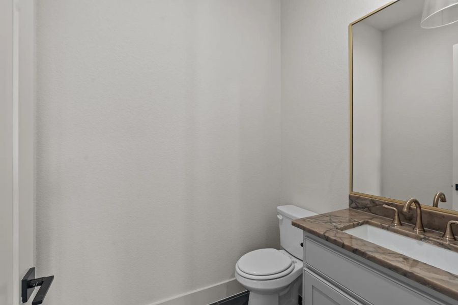 Hereford B powder room