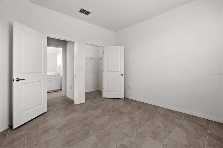 Spacious, unfurnished interior of a new home in Rye Ranch, Parrish (Image 45).