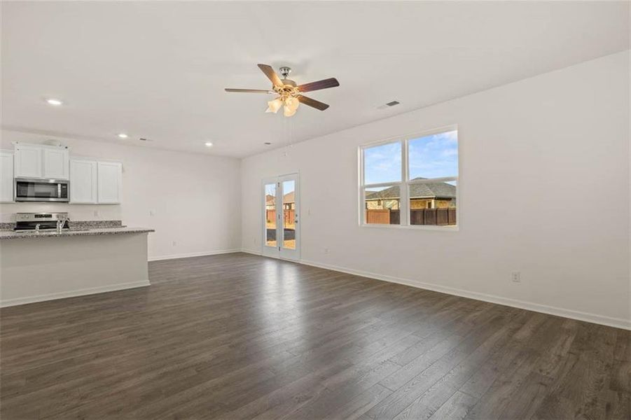 Spacious, unfurnished interior of a new home in Oakchase at Hampton, Hampton (Image 20). Spacious, unfurnished interior of a new home in Oakchase at Hampton, Hampton (Image 20).