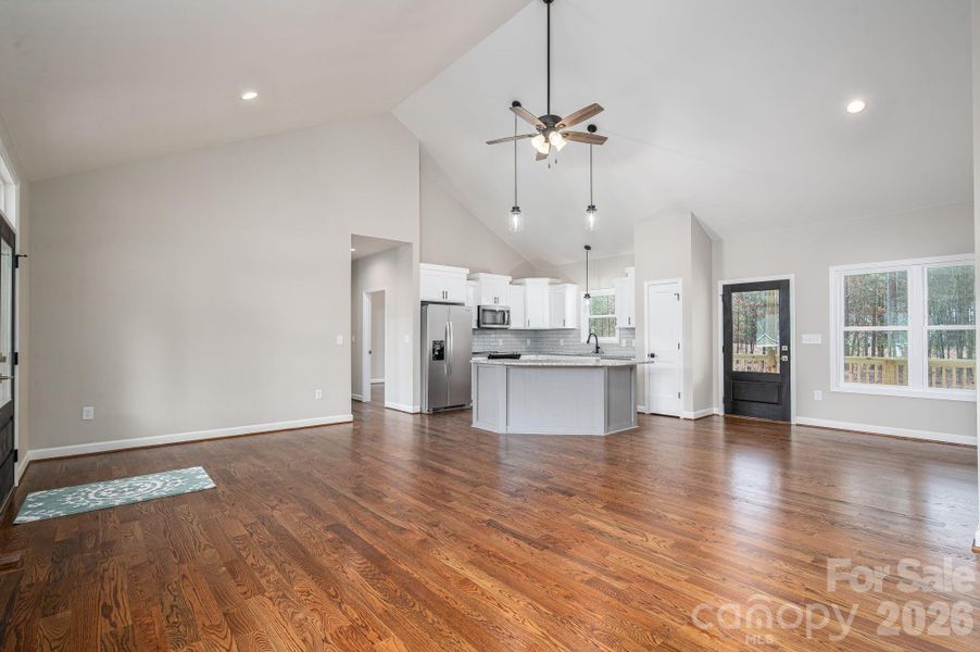 Spacious, unfurnished interior of a new home in , Vale (Image 21).