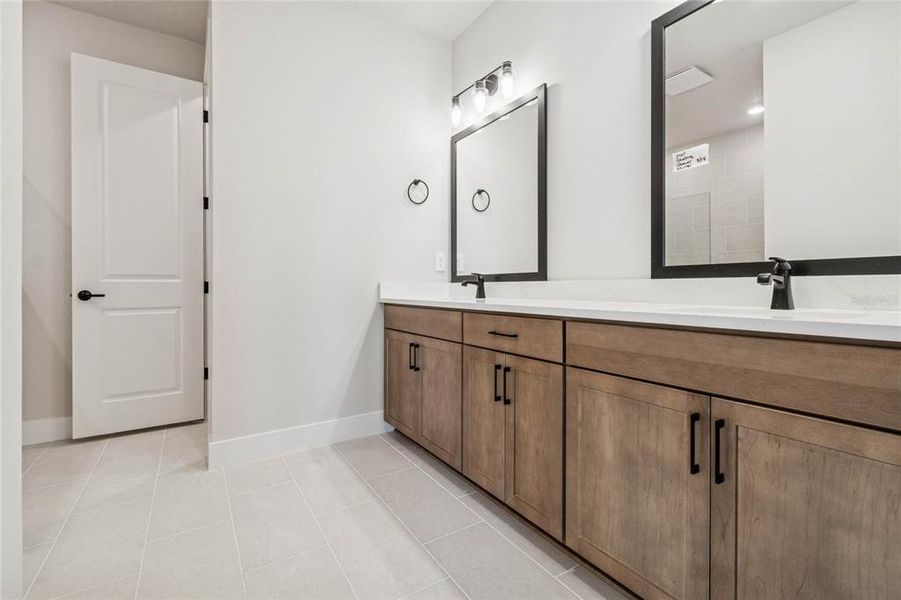 Furnished interior view inside a new home in Gracewater at Sarasota, Sarasota (Image 10).