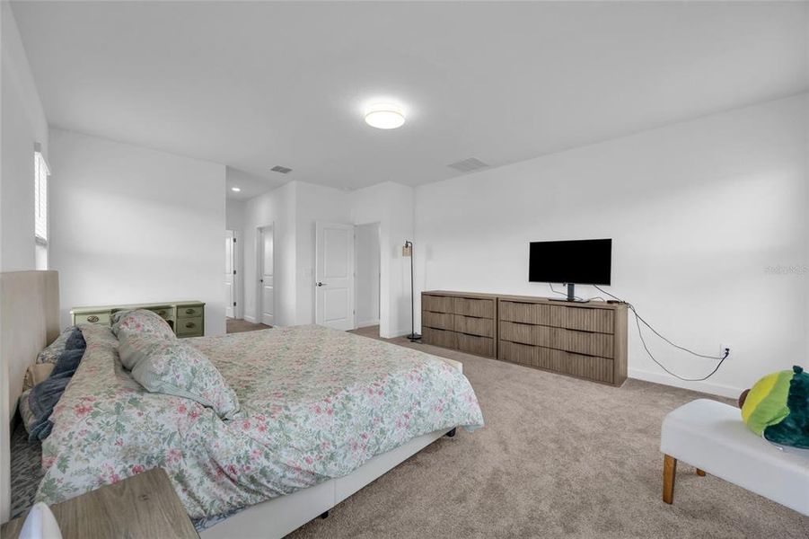 Furnished interior view inside a new home in Providence, Davenport (Image 11).