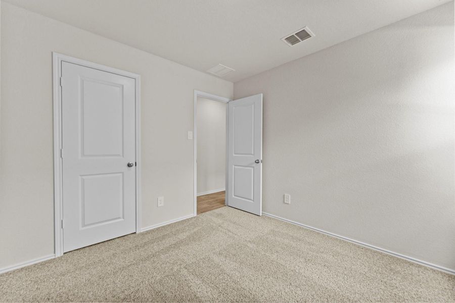 Spacious, unfurnished interior of a new home in Sunset Oaks, Maxwell (Image 20). Spacious, unfurnished interior of a new home in Sunset Oaks, Maxwell (Image 20).
