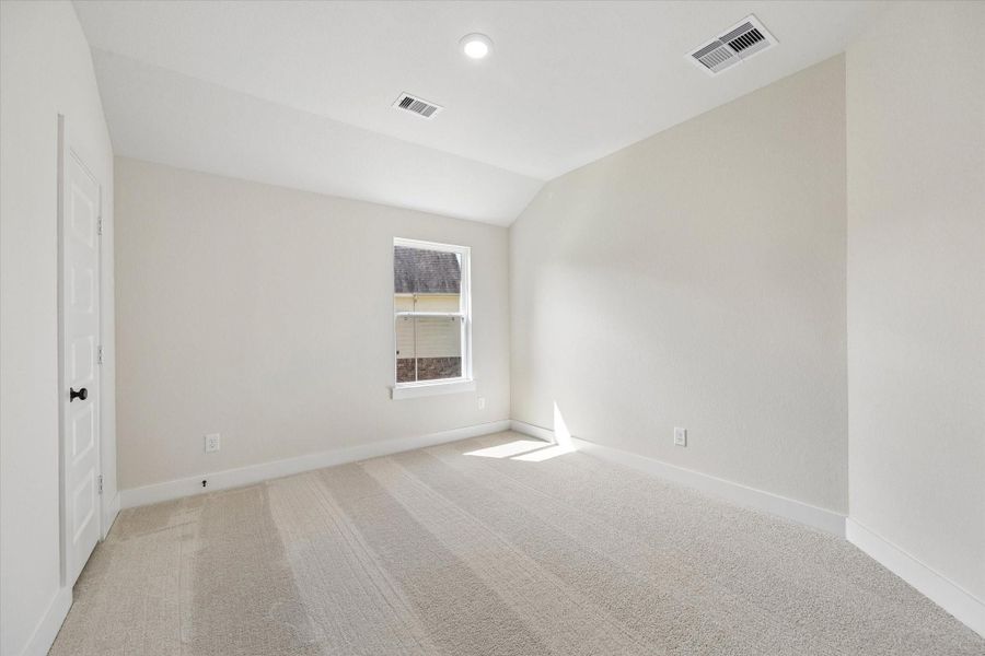 Spacious, unfurnished interior of a new home in , Montgomery (Image 30).