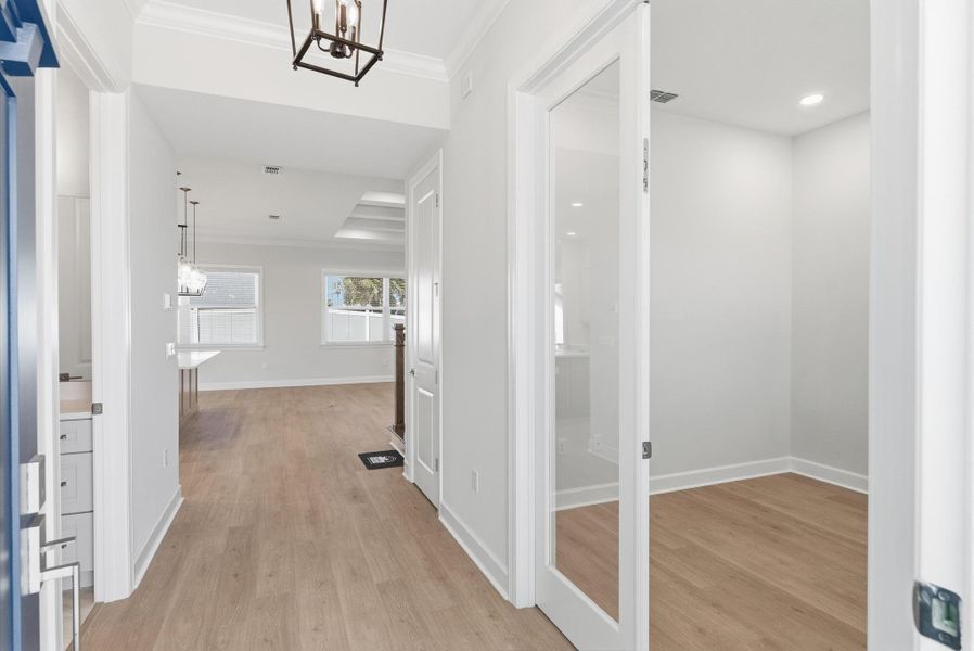 Representative unfurnished interior of a home built from the Bayview by SeaGate Homes in Beachview Cove, Ormond Beach (Image 27).