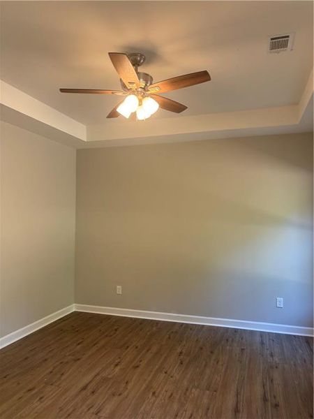 Spacious, unfurnished interior of a new home in , Dahlonega (Image 9).