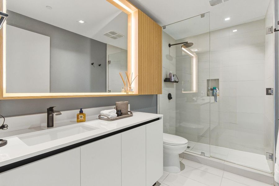 Furnished interior view inside a new home in , Pompano Beach (Image 13). Furnished interior view inside a new home in , Pompano Beach (Image 13).