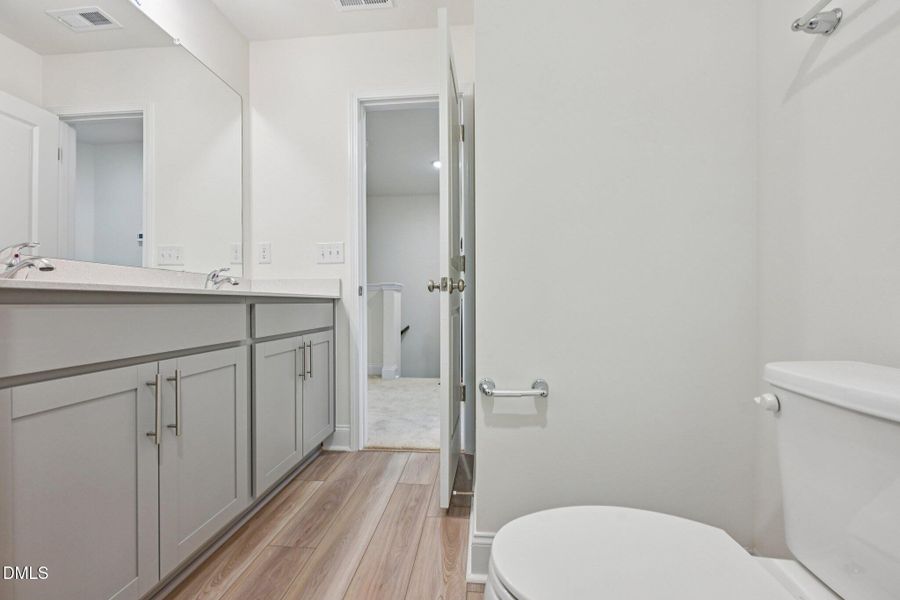 37-web-or-mls-Kensley Grv Ln-S0502-037