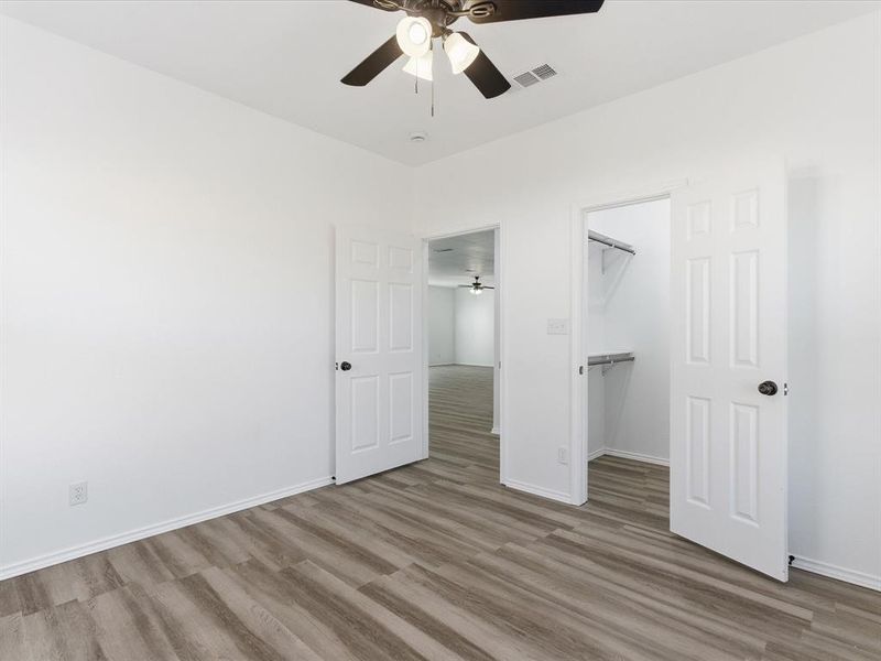 Spacious, unfurnished interior of a new home in , Kennedale (Image 21).