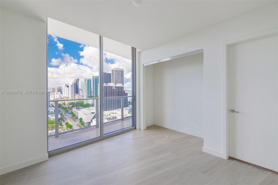 Spacious, unfurnished interior of a new home in , Miami (Image 13).