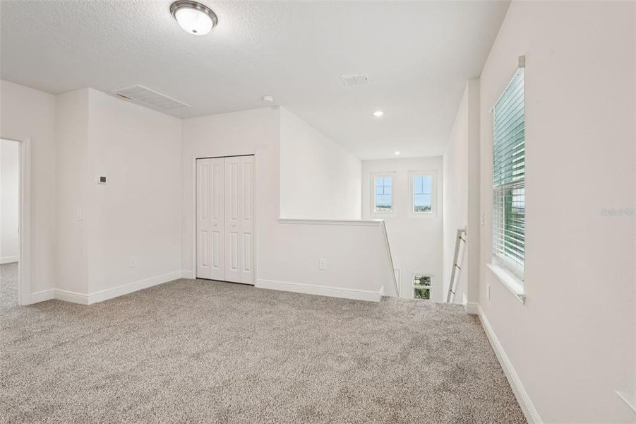 Spacious, unfurnished interior of a new home in Cyrene at Minneola, Minneola (Image 18).