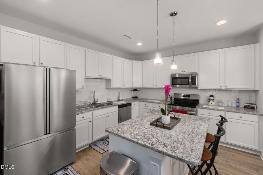 11-web-or-mls-DX3A0481