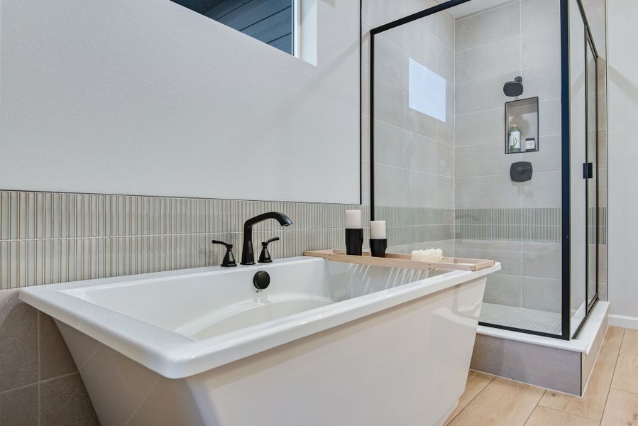 Image 35 of a home in Reunion.