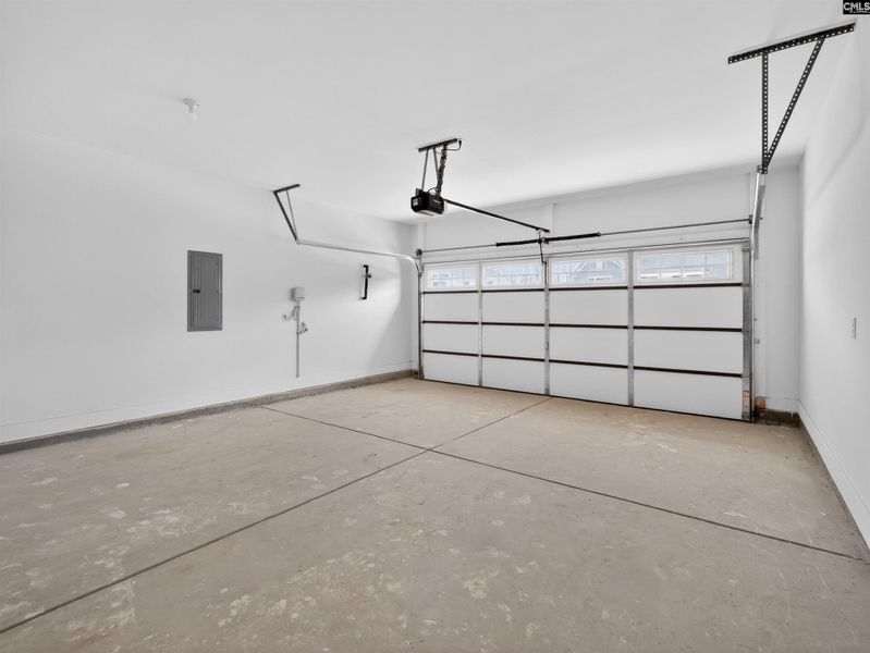 Spacious, unfurnished interior of a new home in Collins Cove, Chapin (Image 41).