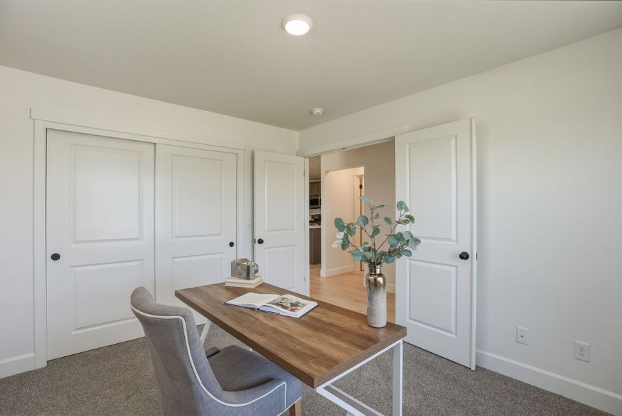 Furnished interior view inside a new home in Willowbrook, Madras (Image 33).