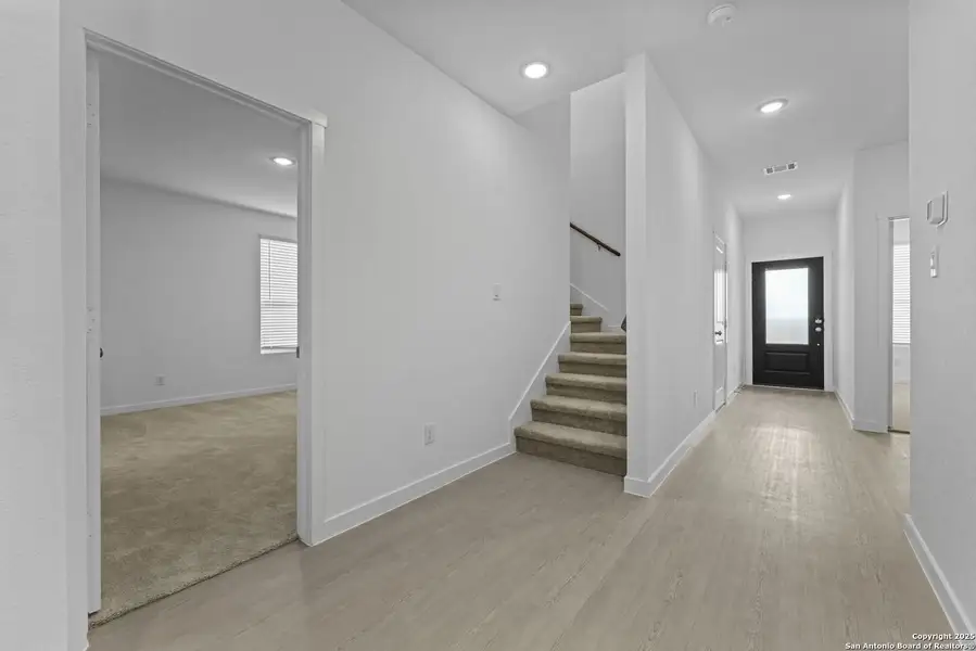 Spacious, unfurnished interior of a new home in Hidden Trails: Coastline Collection, Bulverde (Image 18).