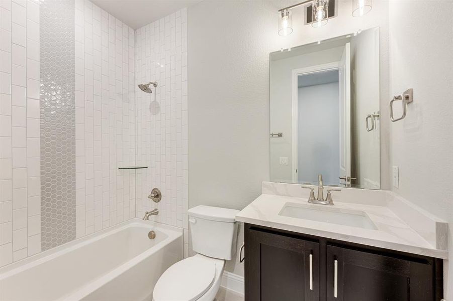 Furnished interior view inside a new home in Hayes Crossing, Midlothian (Image 12).